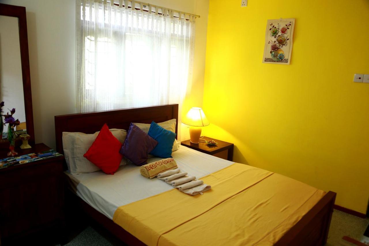 Sea Shine Beach Resort Mirissa Exterior foto